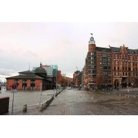 1115_1372 Der Fischmarkt unter Wasser - Hochwasser in Hamburg Altona. | Altonaer Fischmarkt und Fischauktionshalle